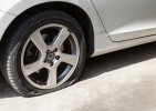 自動車タイヤのパンク修理キットの使い方をシンプル解説！